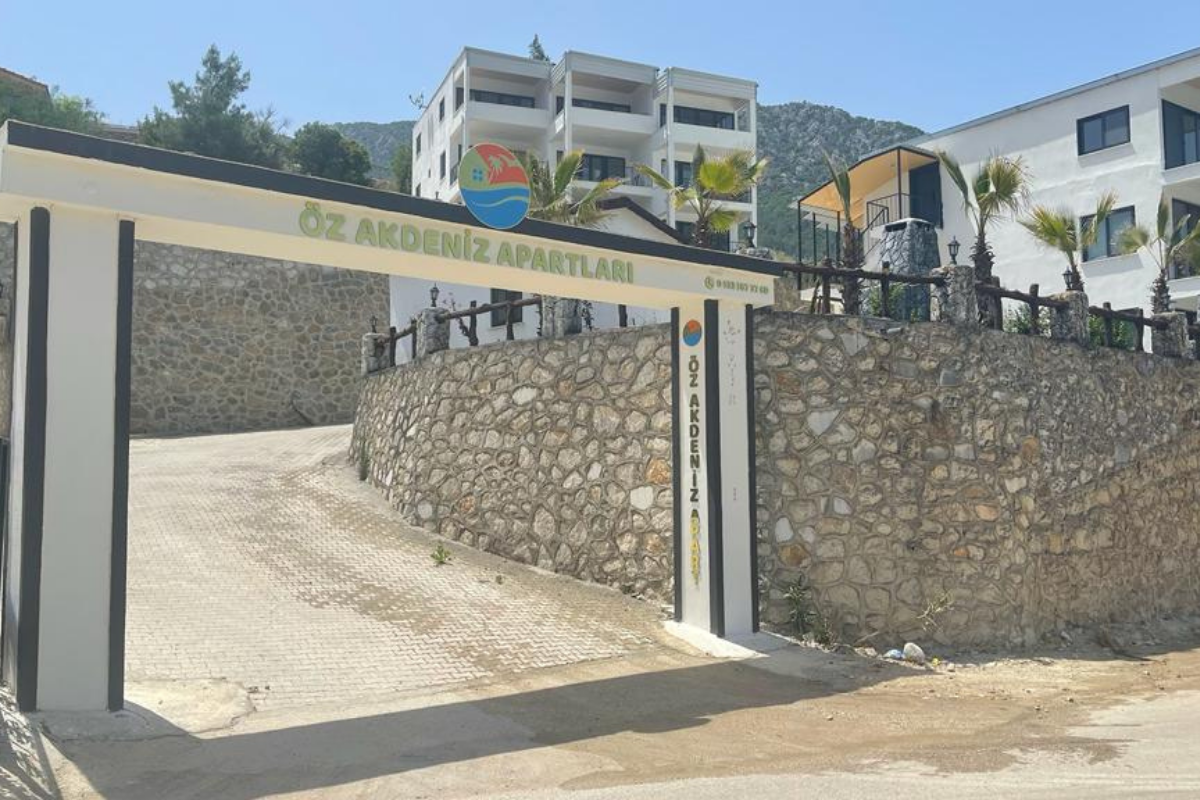 Öz Akdeniz Apartları-1